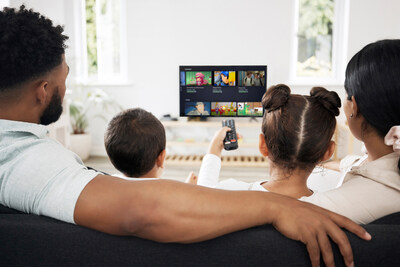 “The Connected Family: Screentime is Bonding Time” points to the shared experience of watching content with their children as an activity parents value as a key part of family life. In fact, the new research from WildBrain and Savanta shows that families rate watching content together to be their third-most important bonding activity after only mealtime and travelling together. (CNW Group/WildBrain Ltd.)